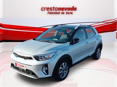 Gris Usado 2022 Kia Stonic Plus SUV | 17.700 € (Precio justo)