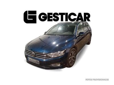 Usado VW Passat Executive 150 CV (110 kW) 2021 Azul Familiar