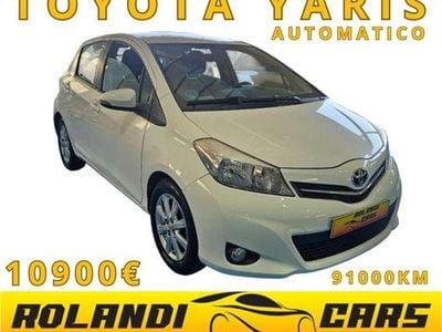 Usado Toyota Yaris Sol 101 CV (74 kW) 2012 Blanco Utilitario