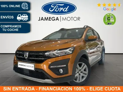 Begagnad Dacia Sandero Essentiel 91 HK (66 kW) 2021 Orange Sedan