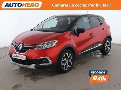Begagnad Renault Captur Zen 131 HK (96 kW) 2019 Röd SUV
