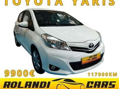 Occasion Toyota Yaris Active 98 ch (72 kW) 2013 Blanc Citadine