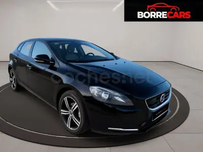 Usado Volvo V40 Kinetic 115 CV (84 kW) 2013 Negro Berlina