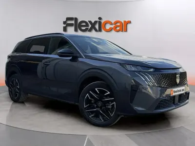Używany Peugeot 5008 Allure 145 KM (106 kW) 2025 Szary SUV