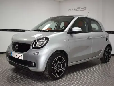 Usado Smart ForFour Passion 71 CV (52 kW) 2016 Gris Utilitario