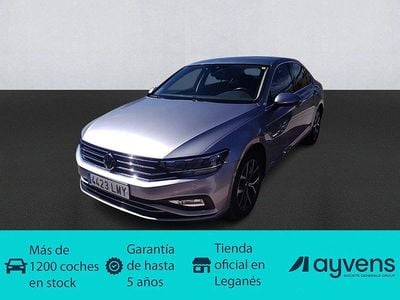 Gris Usado 2021 VW Passat Executive Berlina | 19.500 € (Precio justo)