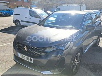 Usado Peugeot 3008 Allure 130 CV (95 kW) 2023 Gris / plata SUV
