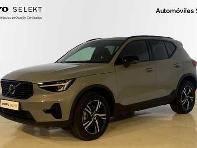 Gris Nuevo 2025 Volvo XC40 Plus SUV | 44.200 € (Un poco caro)