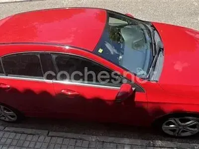 Usado Mercedes A180 Style 109 CV (80 kW) 2015 Rojo Utilitario
