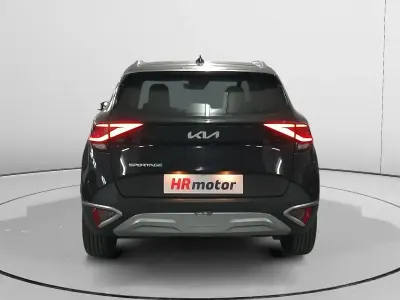 Usado Kia Sportage 136 CV (100 kW) 2022 Negro SUV