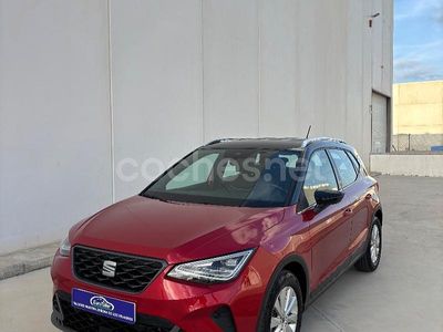 Usado Seat Arona FR 110 CV (80 kW) 2023 Granate SUV