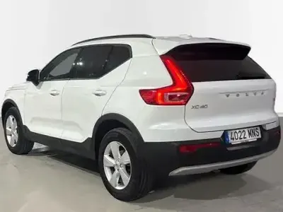Begagnad Volvo XC40 129 HK (94 kW) 2024 Vit SUV