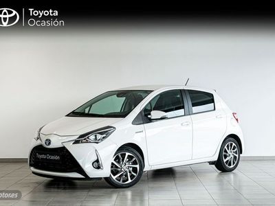 Usado Toyota Yaris Hybrid 100 CV (73 kW) 2019 Blanco Berlina
