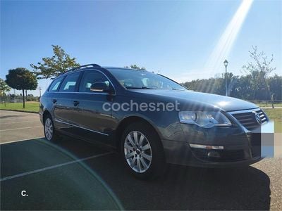 Usado VW Passat Trendline 122 CV (89 kW) 2009 Gris / plata Familiar