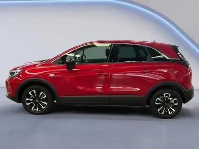 Usado Opel Crossland Elegance 110 CV (80 kW) 2025 Rojo SUV
