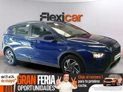 Usado Hyundai Bayon 100 CV (73 kW) 2022 Azul SUV