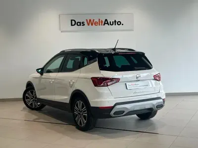 Usado Seat Arona Xperience 115 CV (84 kW) 2025 Blanco SUV