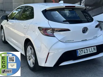 Usado Toyota Corolla Active 122 CV (89 kW) 2021 Blanco