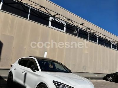 Usado Cupra Leon 150 CV (110 kW) 2023 Blanco Berlina