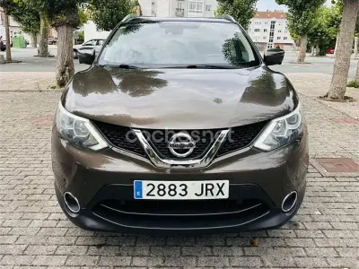 Usado Nissan Qashqai N-Connecta 110 CV (80 kW) 2016 Marrón SUV