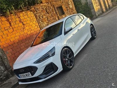 Usado Ford Focus ST 280 CV (205 kW) 2024 Blanco Berlina