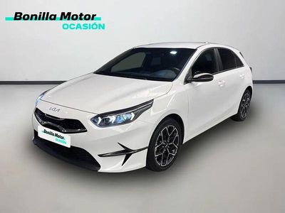 Begagnad Kia Ceed Style 101 HK (74 kW) 2025 Vit Halvkombi