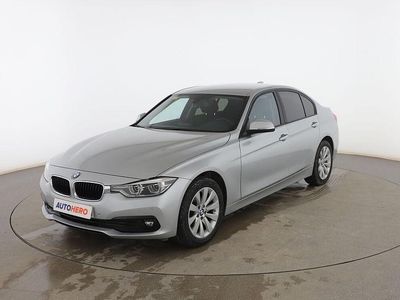 Gris Usado 2018 BMW 318 Advantage Berlina | 19.799 € (Buen precio)