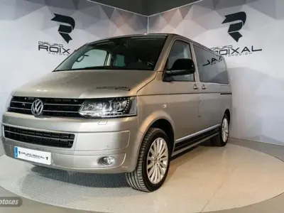 Usado VW Multivan Highline 180 CV (132 kW) 2012 Marrón Monovolumen