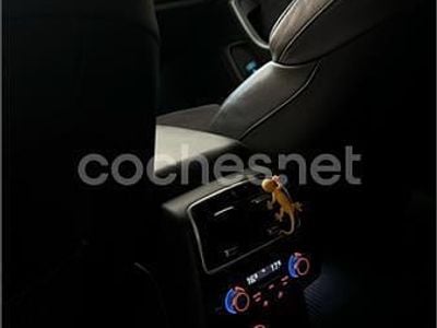 Usado Audi A6 Allroad Advanced 272 CV (200 kW) 2018 Gris / plata Familiar