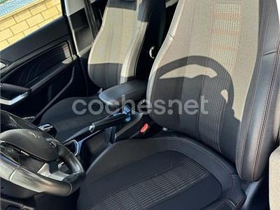 Usado Peugeot 308 Allure 130 CV (95 kW) 2021 Negro Berlina