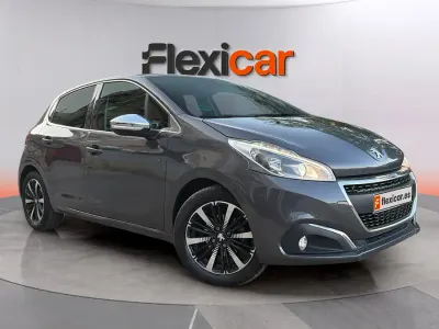 Usado Peugeot 208 S 83 CV (61 kW) 2019 Gris Utilitario