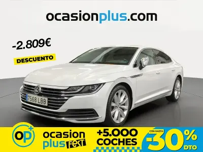 Usado VW Arteon Elegance 240 CV (176 kW) 2019 Blanco Utilitario