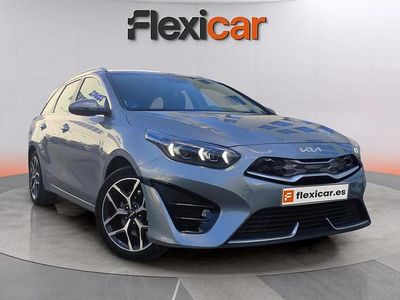 Usado Kia Ceed 141 CV (103 kW) 2022 Gris Utilitario