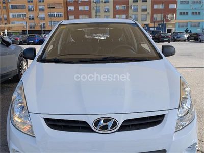 Usado Hyundai i20 Classic 78 HP (57 kW) 2010 Branco Citadino