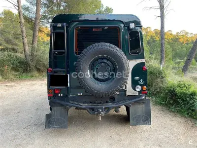 Usado Land Rover Defender 122 CV (89 kW) 2012 Verde SUV