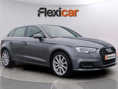Usado Audi A3 Premium 110 CV (80 kW) 2017 Gris Berlina
