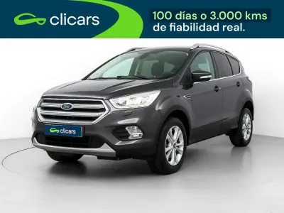 Usado Ford Kuga Titanium 150 CV (110 kW) 2018 Gris SUV