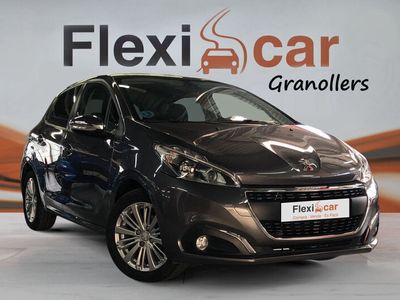 usado Peugeot 208 5P Signature 1.2L PureTech 60KW (82CV) Gasolina en Flexicar Granollers