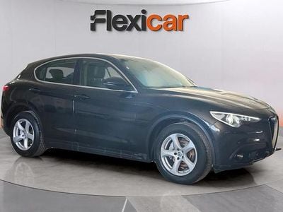 Usado Alfa Romeo Stelvio 180 CV (132 kW) 2017 Negro SUV