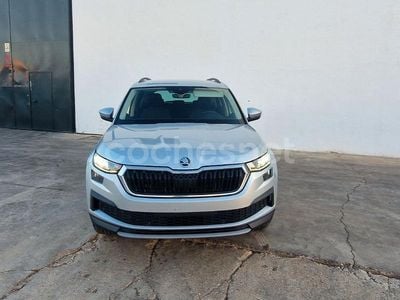Usado Skoda Kodiaq Ambition 150 CV (110 kW) 2022 Gris / plata SUV