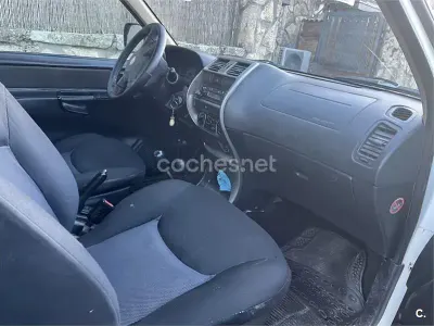 Usado Nissan Terrano Comfort 125 CV (91 kW) 2005 Blanco SUV