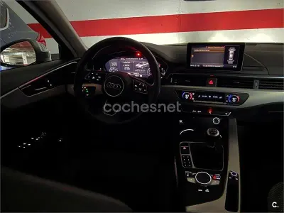 Usado Audi A4 S-Line 150 CV (110 kW) 2018 Gris / plata Familiar