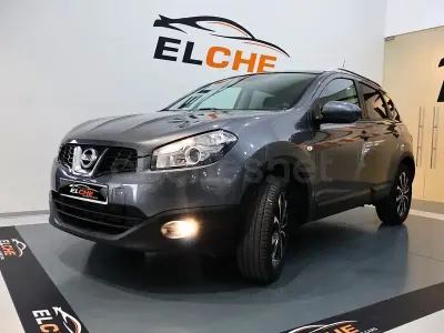 Usado Nissan Qashqai Tekna 110 CV (80 kW) 2011 Gris / plata SUV