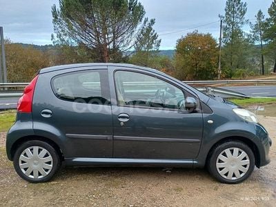 Negro Usado 2008 Peugeot 107 Urban Move Utilitario | 4700 € (Precio justo)