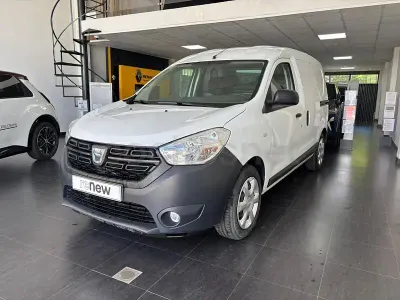 Usado Dacia Dokker Essentiel 95 CV (69 kW) 2020 Blanco Monovolumen