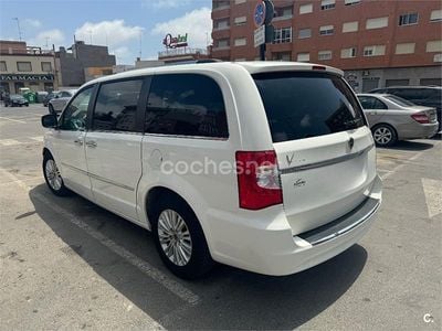 Blanco Usado 2012 Lancia Voyager Gold Monovolumen | 7800 € (Buen precio)