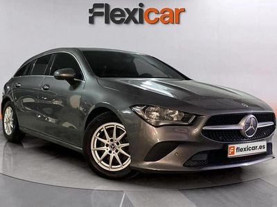 Gris Usado 2021 Mercedes CLA200 Shooting Brake Familiar | 21.490 €