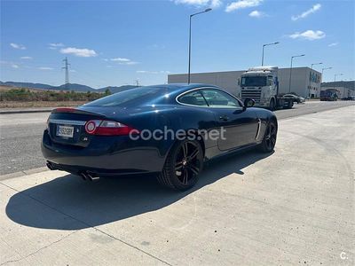 Usado Jaguar XKR 416 CV (305 kW) 2008 Azul Coupe