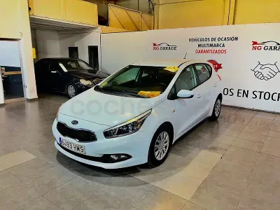 Usado Kia Ceed GT 90 CV (66 kW) 2012 Blanco Berlina