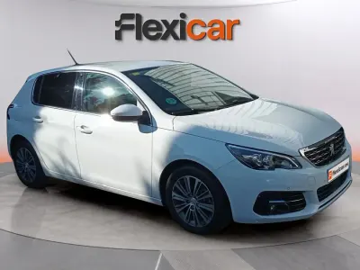 Usado Peugeot 308 Allure 131 CV (96 kW) 2020 Blanco Utilitario